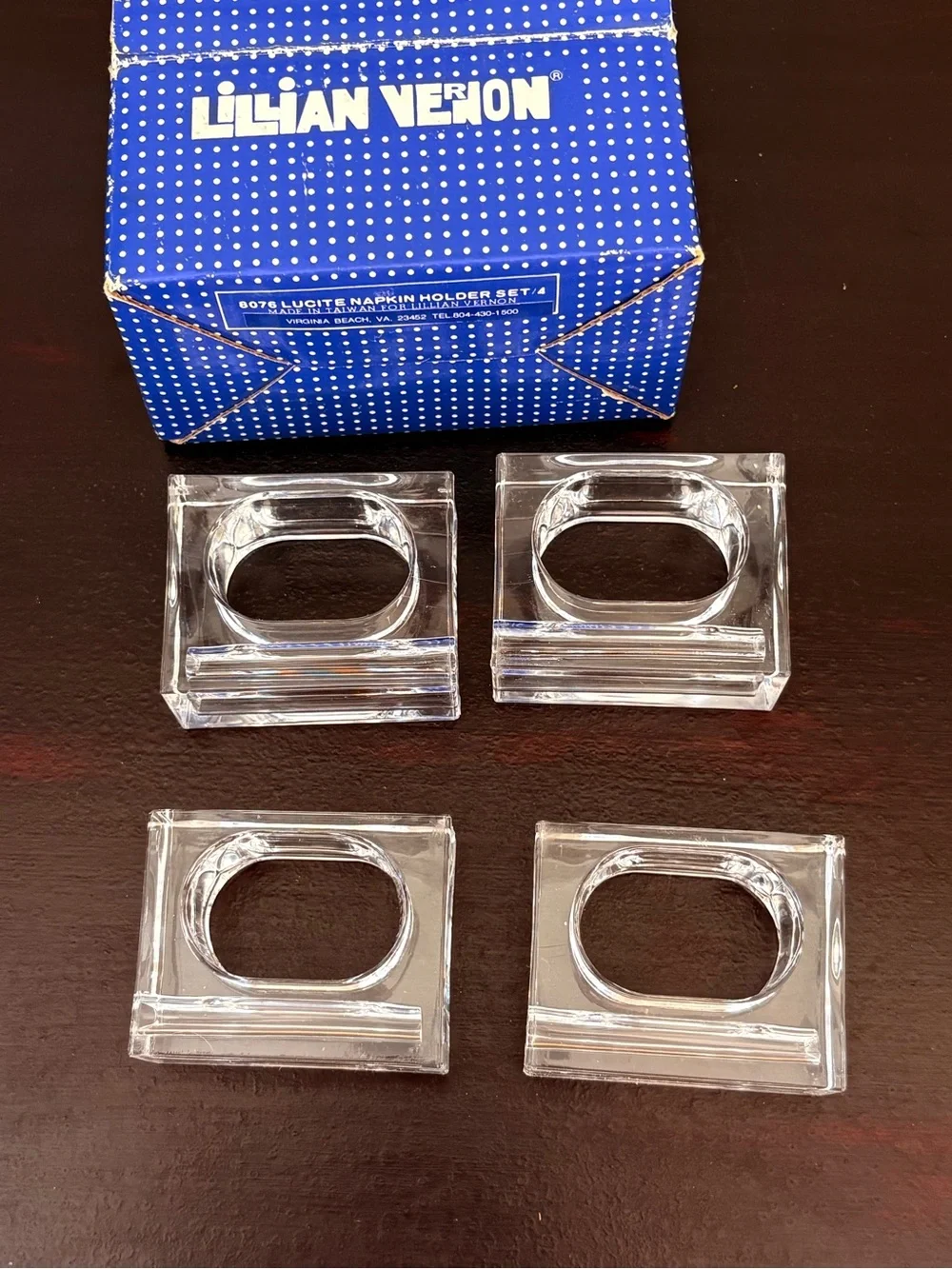 /vintage 2 sets of four Lillian Vernon clear lucite acrylic napkin ring holders